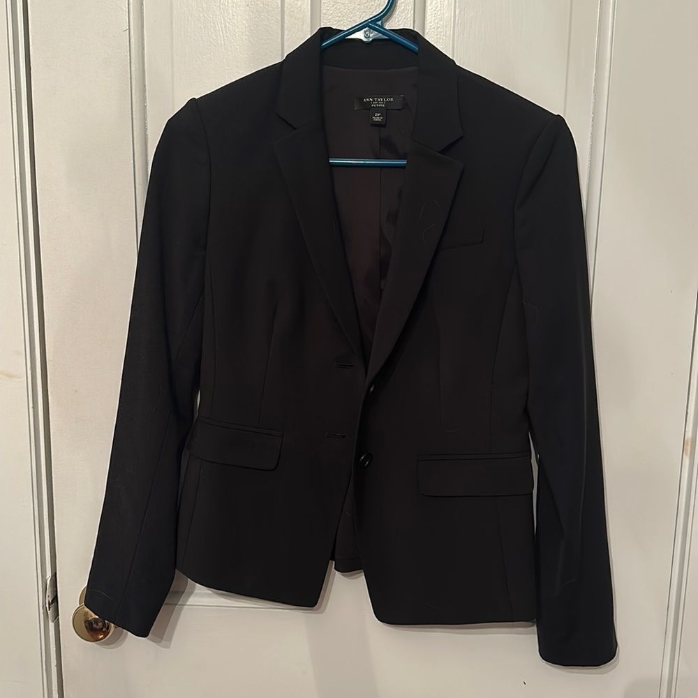 Black blaze, flattering fit!